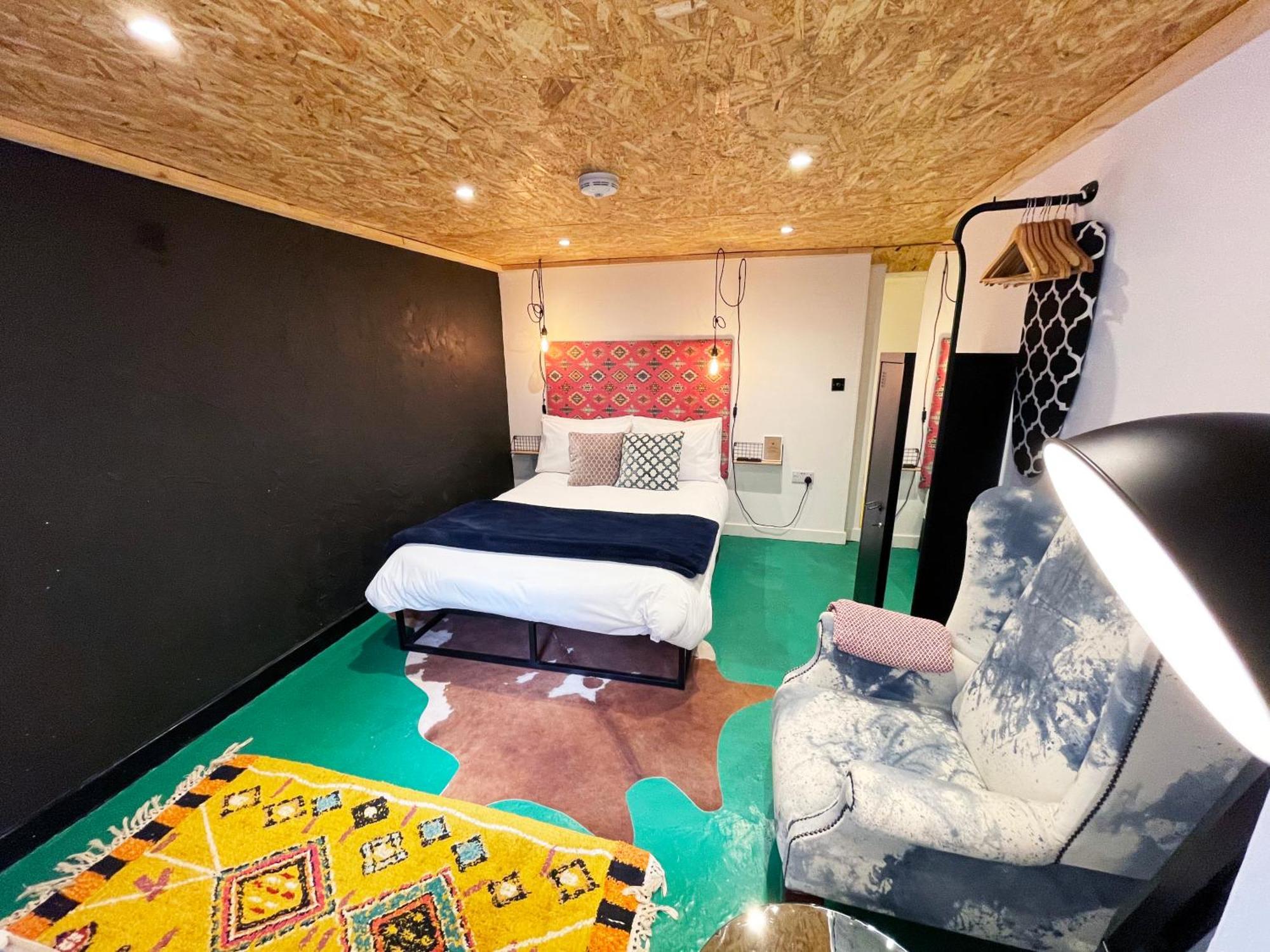 Fern Studio 1 Bedroom Apartment Лланголлен Экстерьер фото